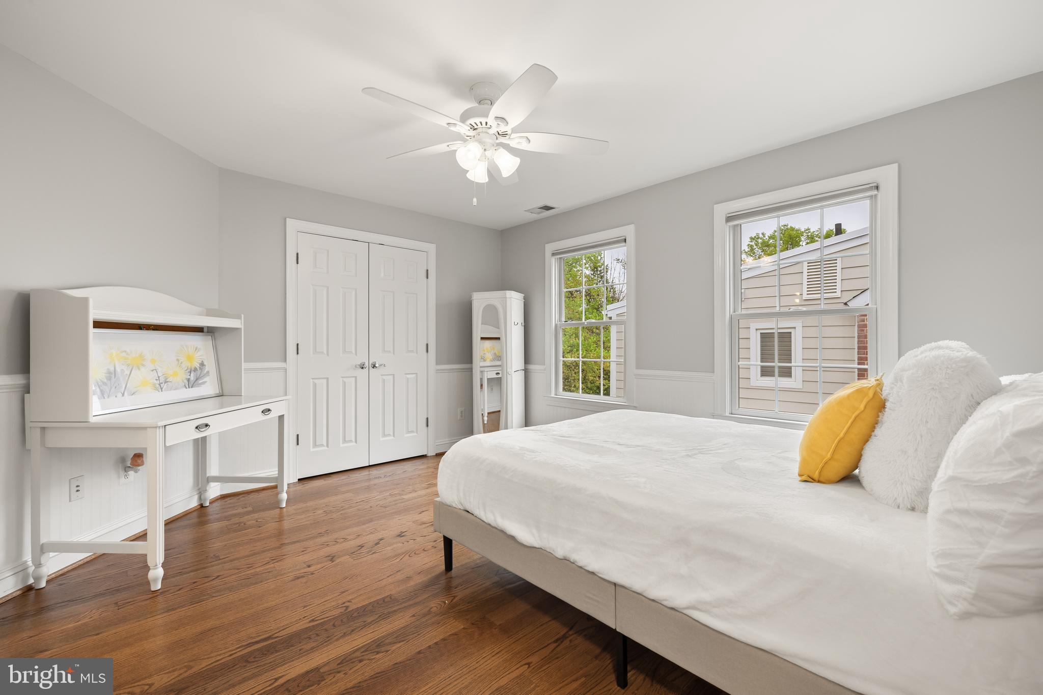 OVER LEE KNOLLS - Residential