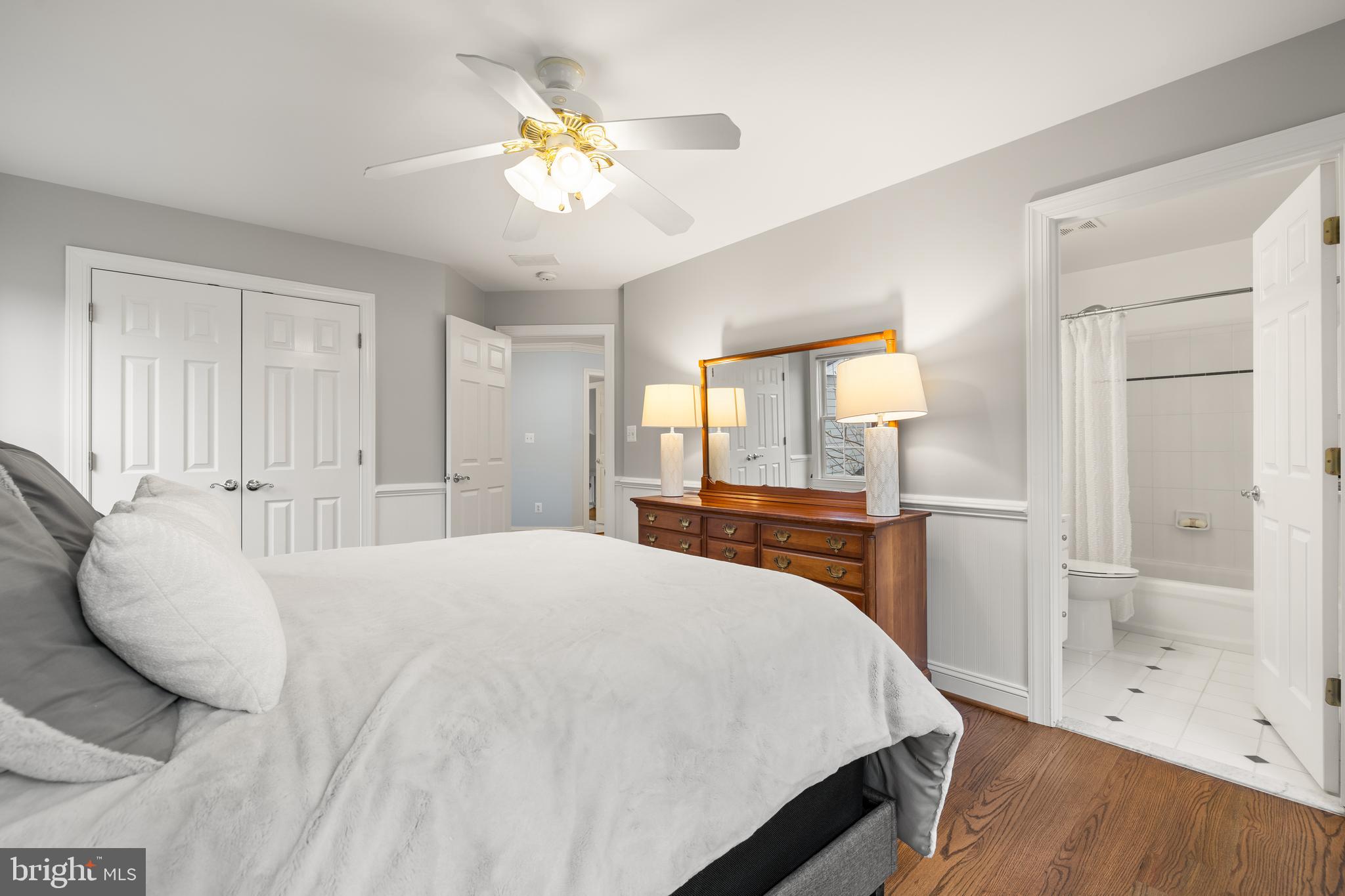 OVER LEE KNOLLS - Residential