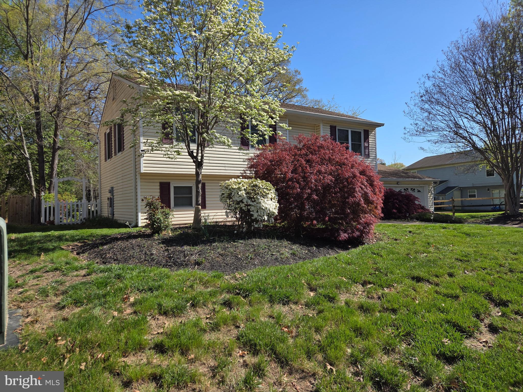 3090 HUNTINGTON CIRCLE