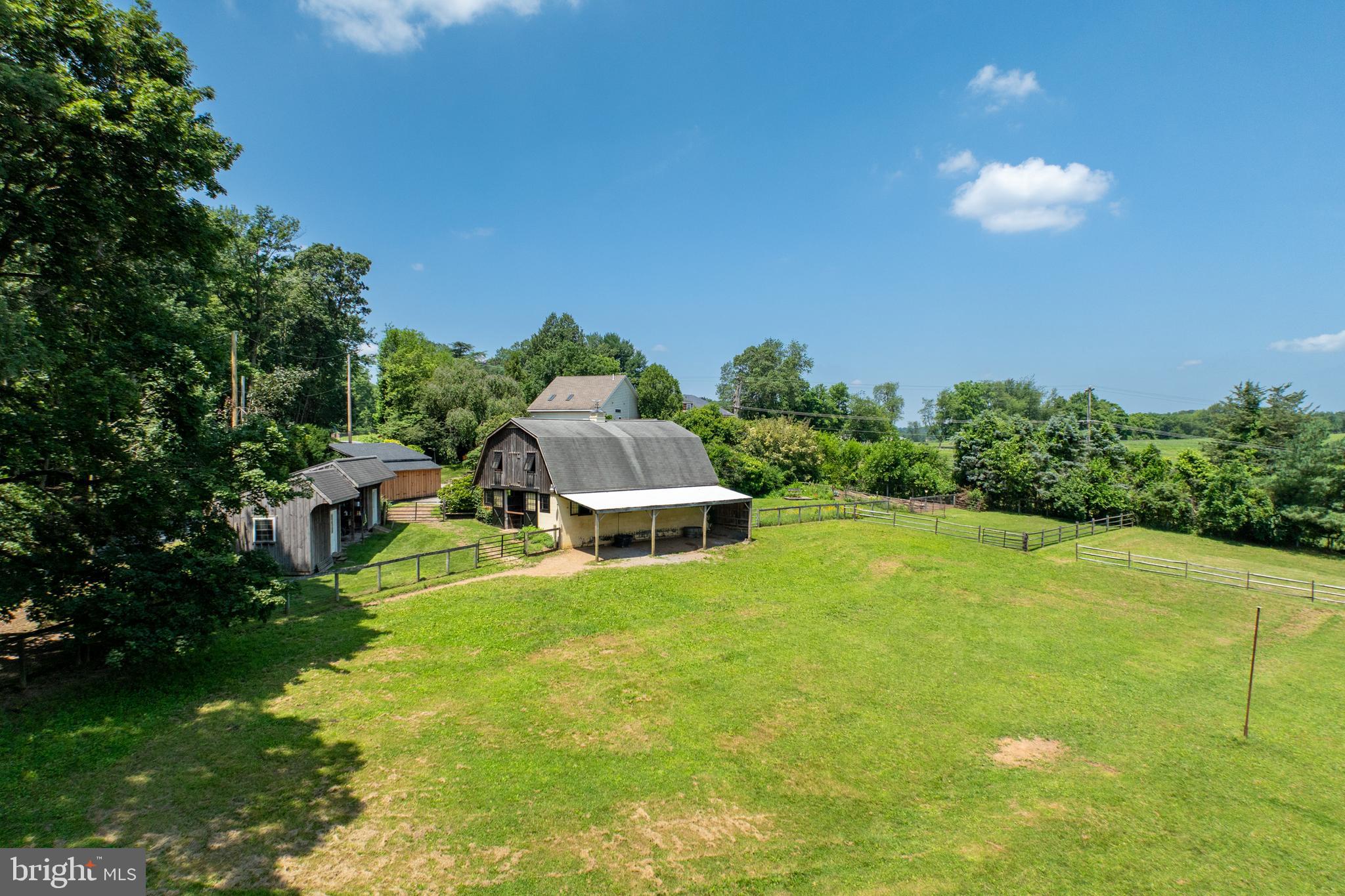 CHESHIRE HUNT - Residential