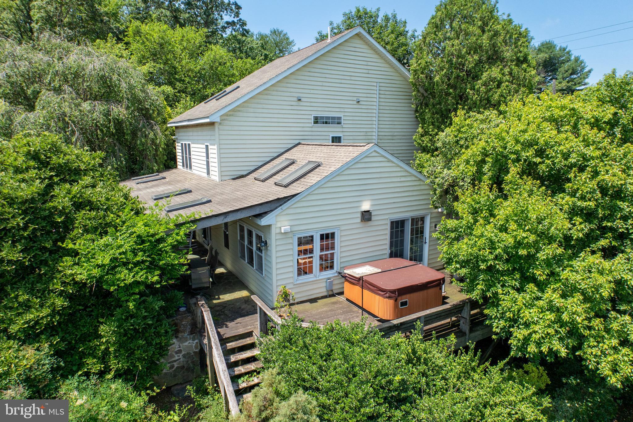 CHESHIRE HUNT - Residential