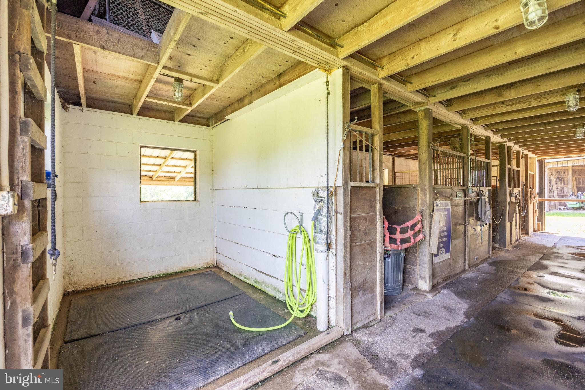 CHESHIRE HUNT - Residential