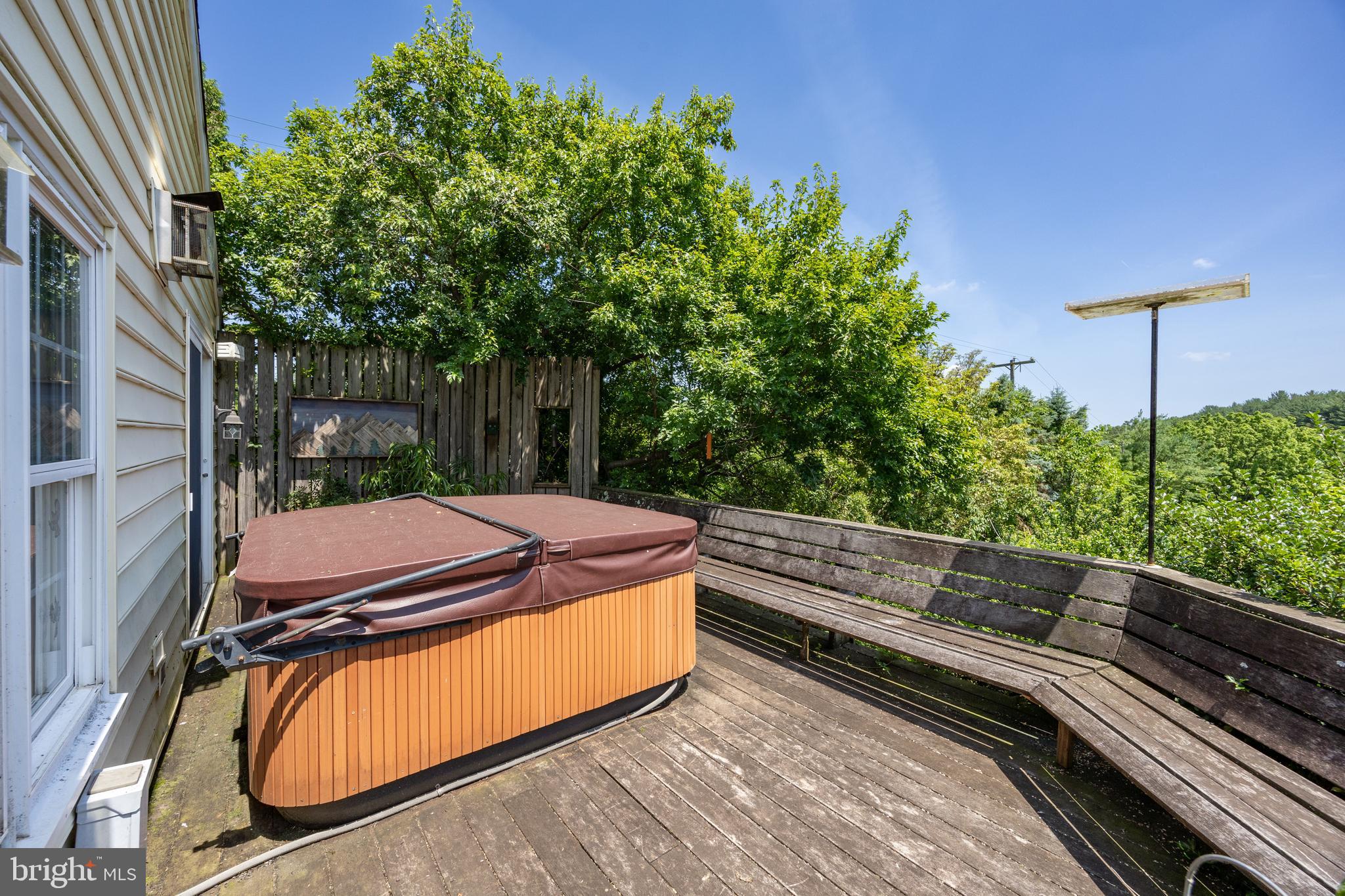 CHESHIRE HUNT - Residential