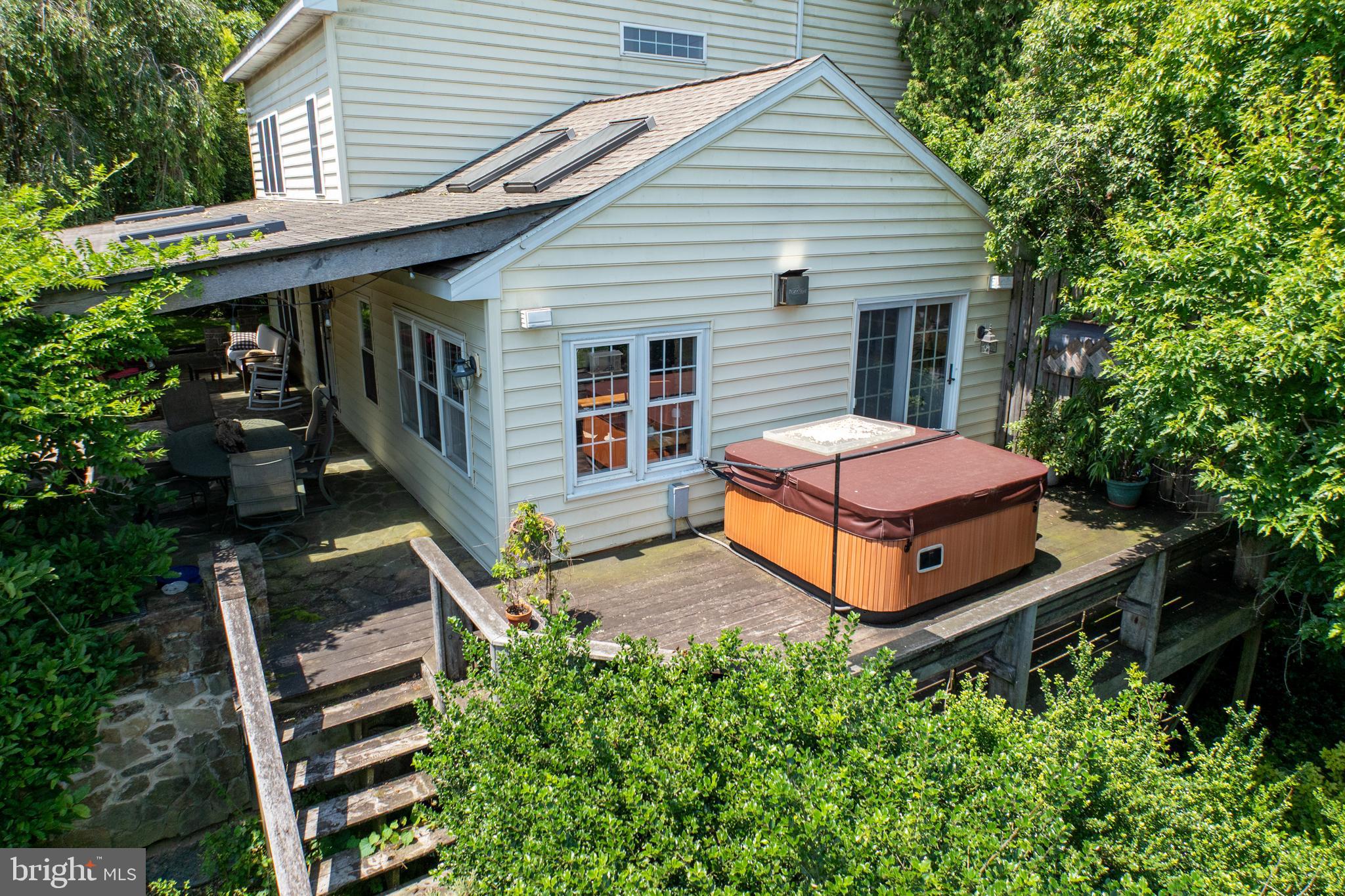 CHESHIRE HUNT - Residential