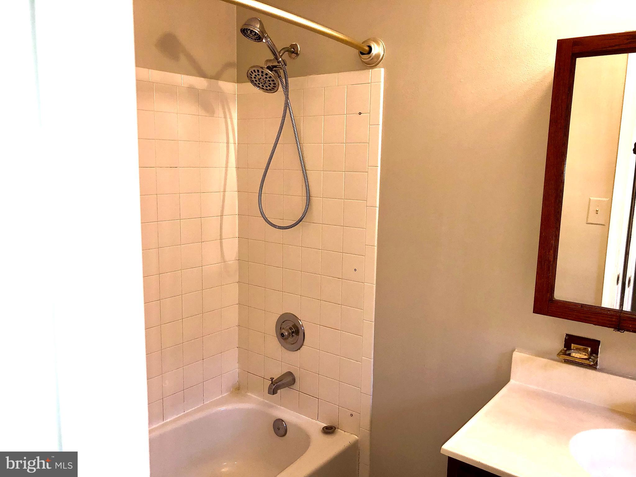 BROOKFIELD - Residential Lease