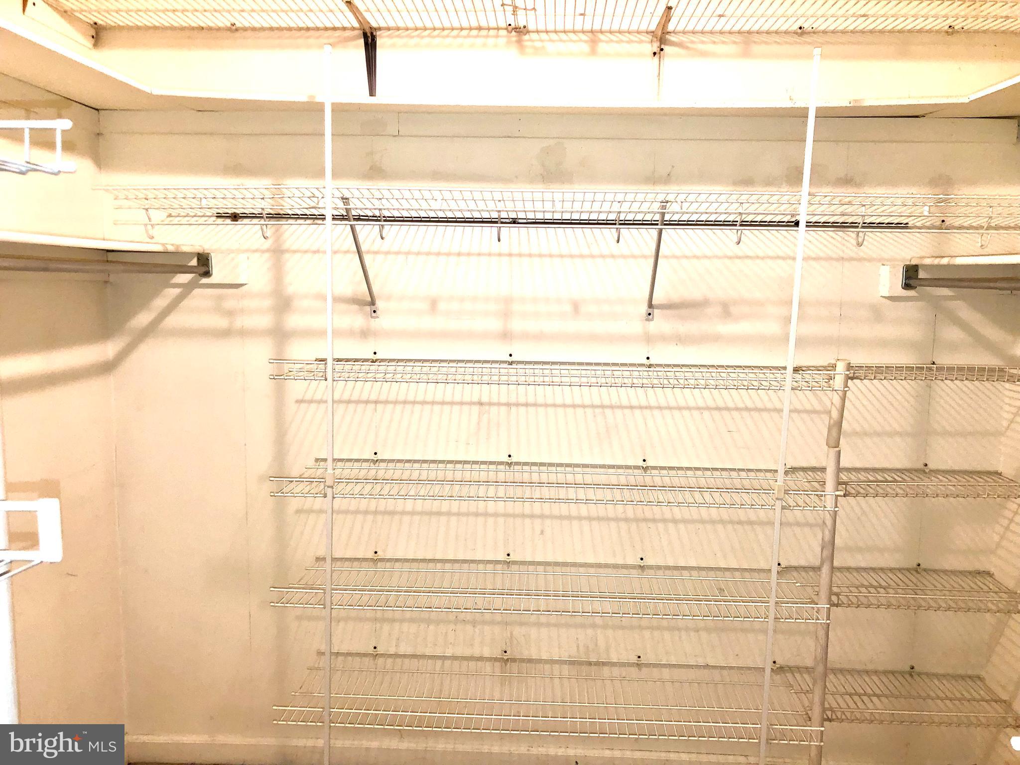 BROOKFIELD - Residential Lease