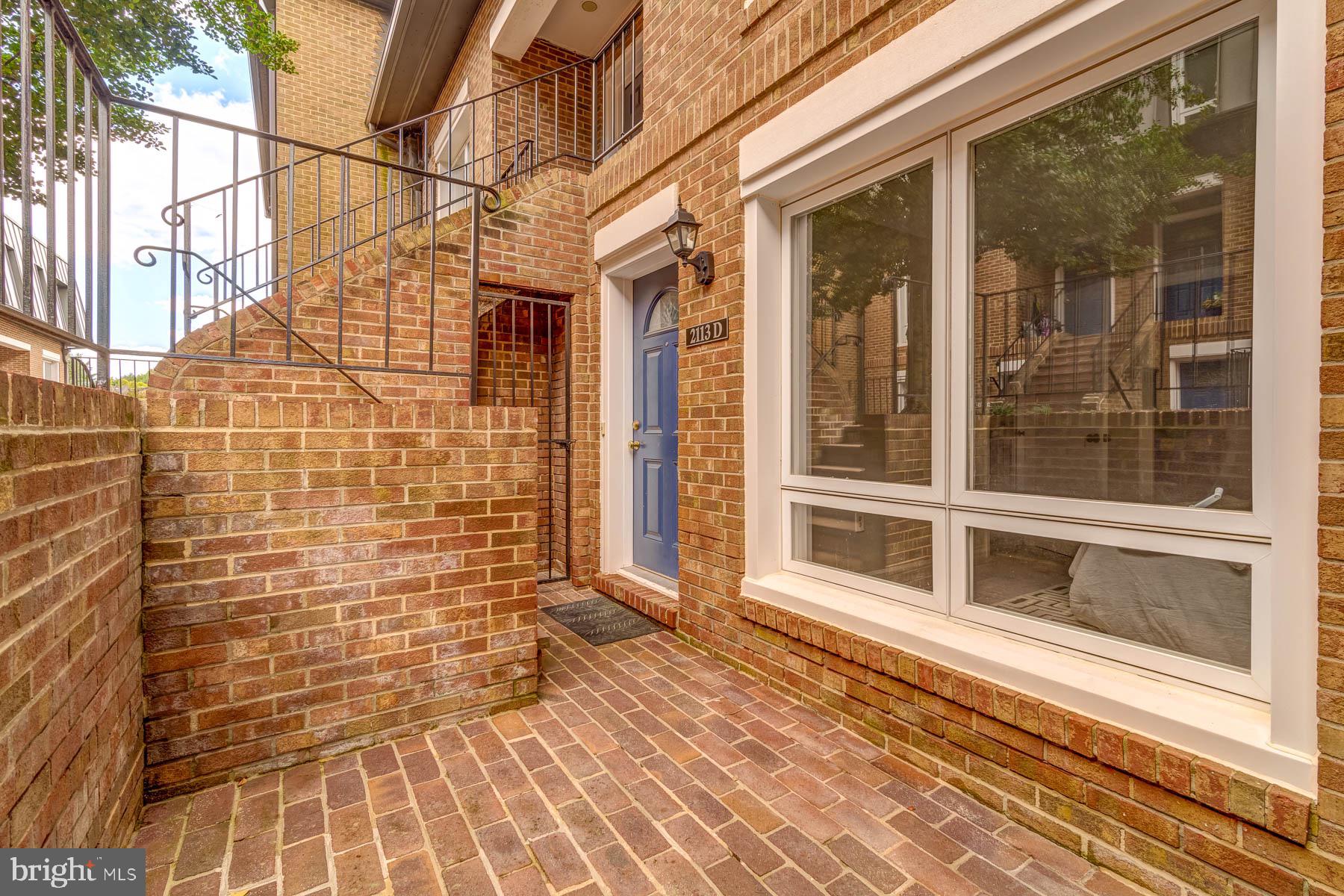 MAYWOOD MEWS - Residential