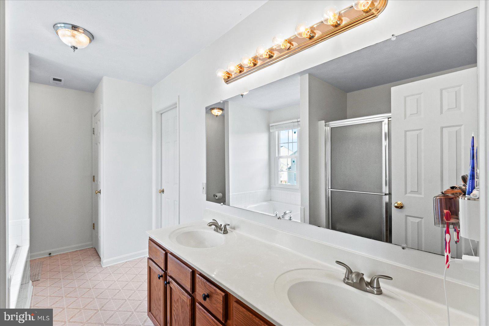 PELHAM'S CROSSING - Residential