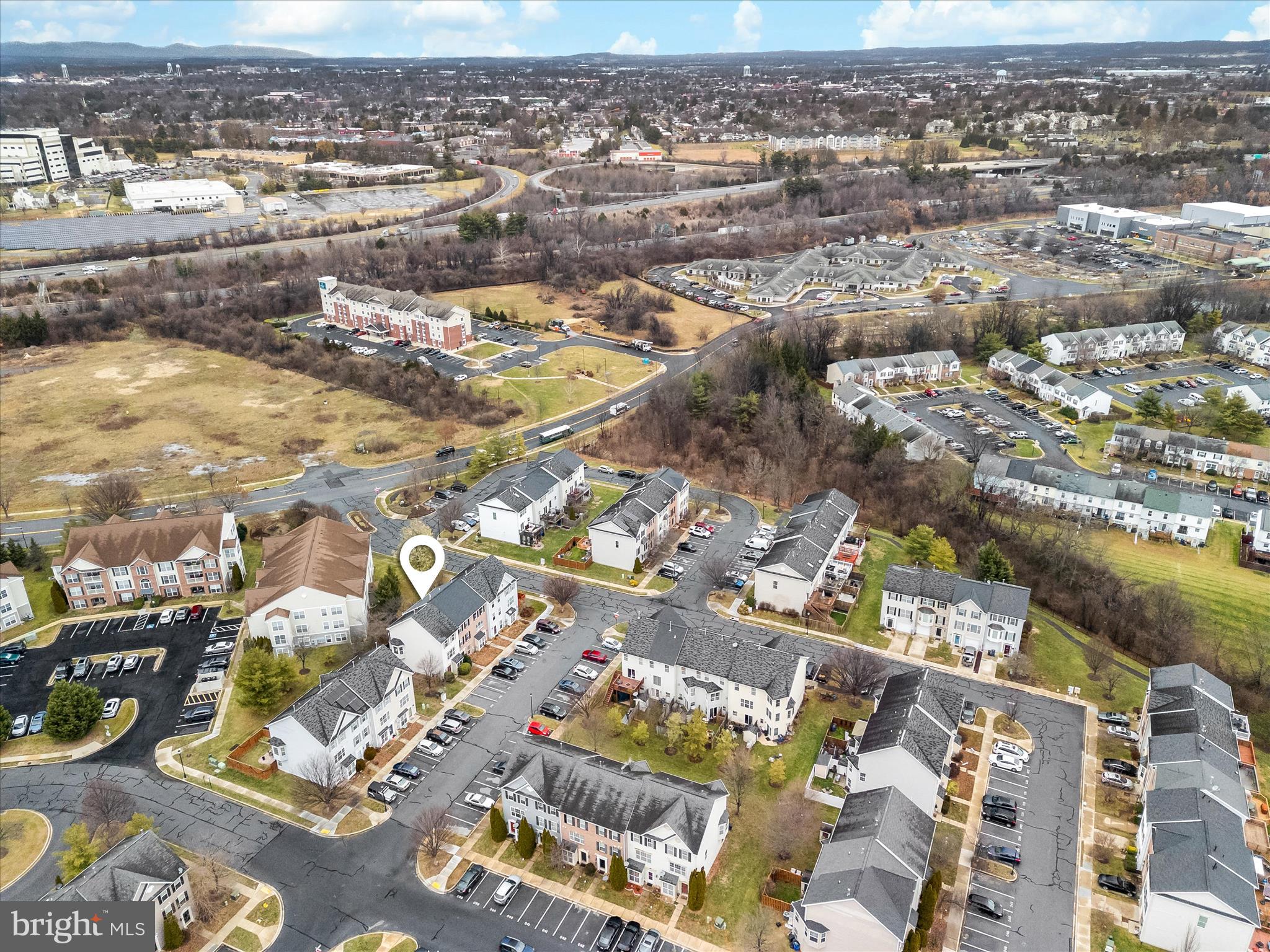 BALLENGER CREEK CENTER POND - Residential