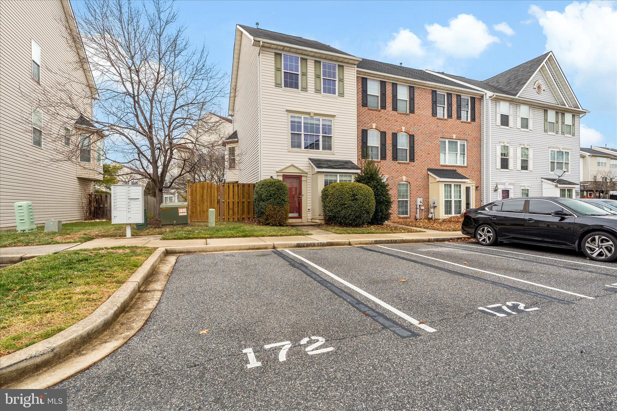 BALLENGER CREEK CENTER POND - Residential