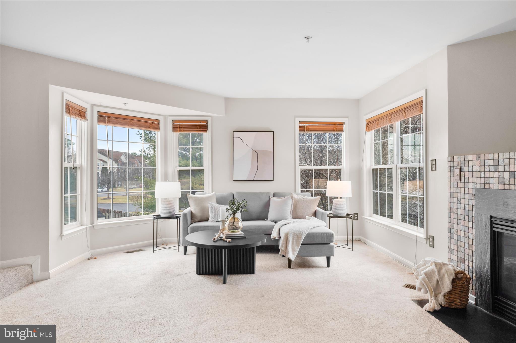 BALLENGER CREEK CENTER POND - Residential