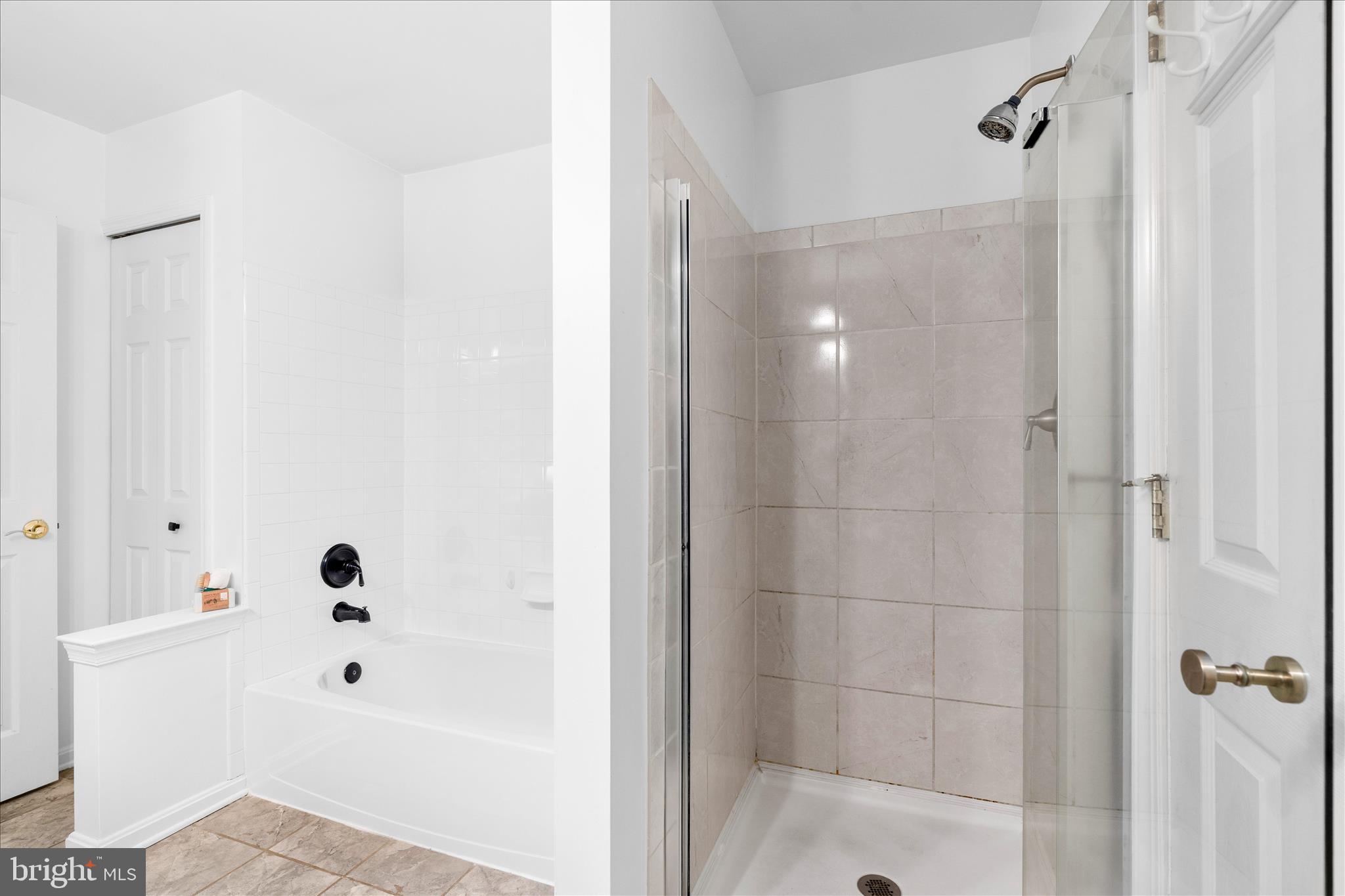 BALLENGER CREEK CENTER POND - Residential