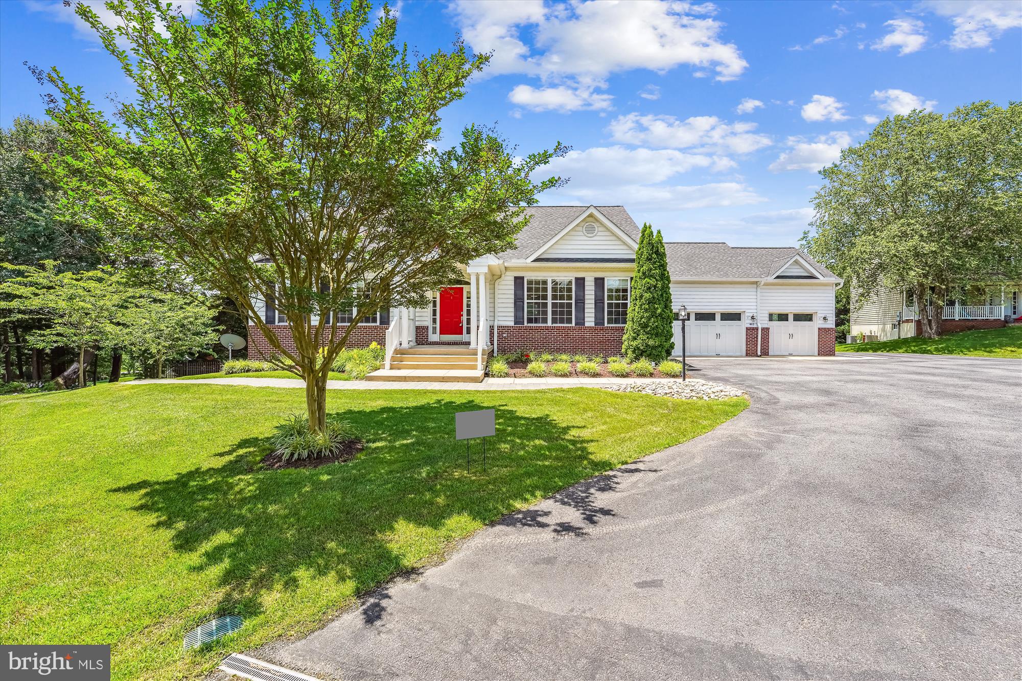 465 SABLEWOOD DRIVE