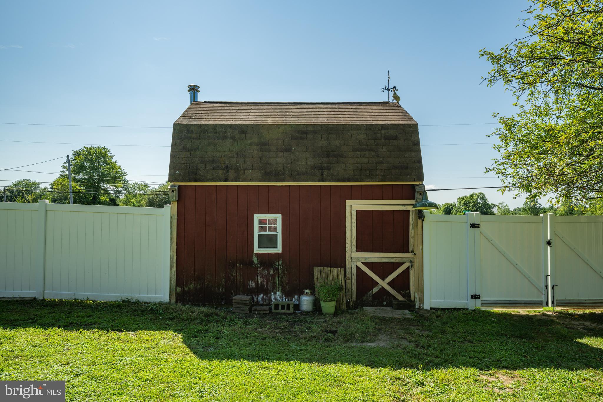 3 HAYCOCK DRIVE