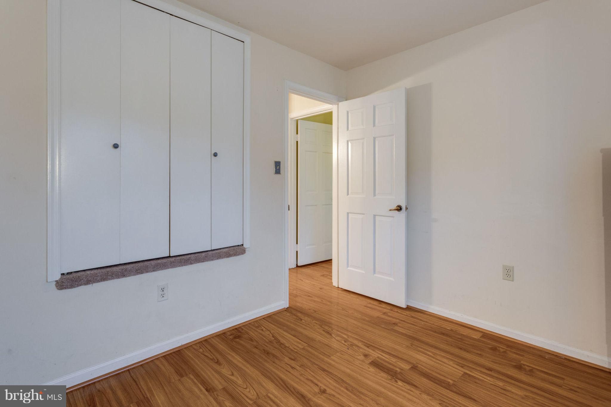 MT WOODLEY MANOR - Residential