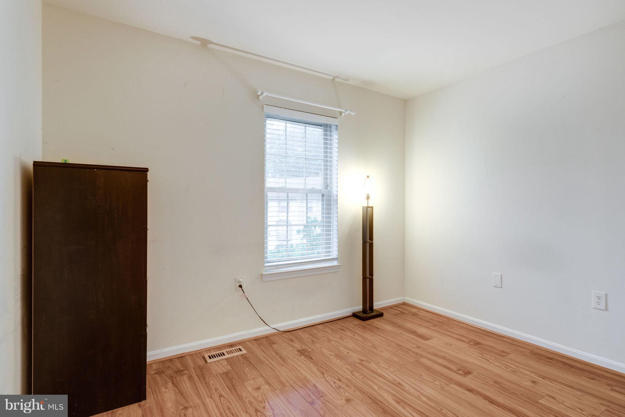 MT WOODLEY MANOR - Residential