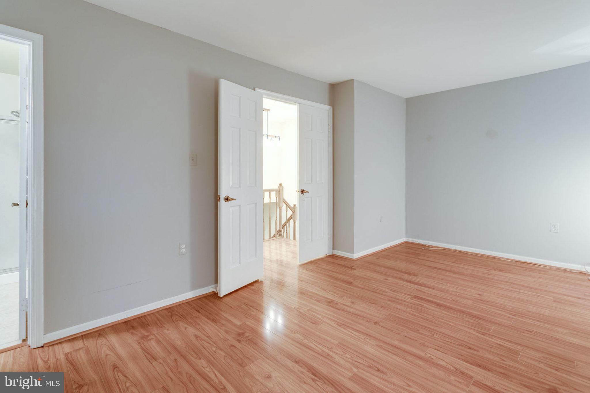 MT WOODLEY MANOR - Residential