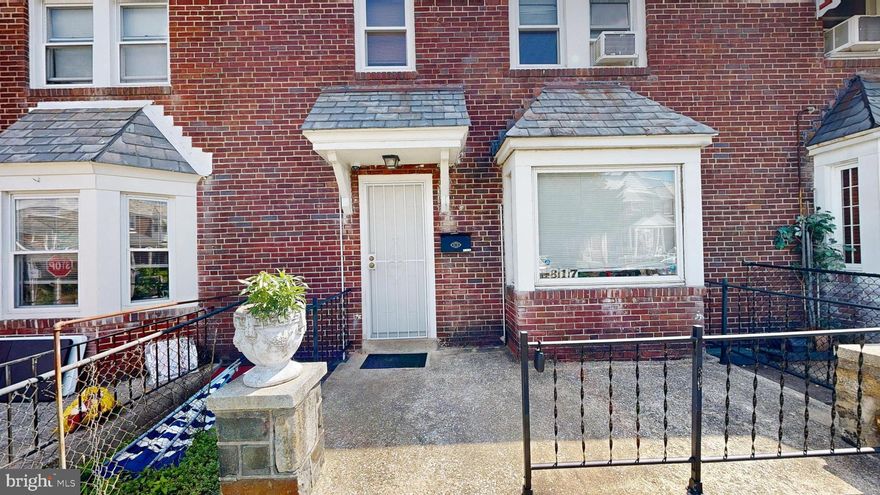 🎉 Welcome to 817 Lyndhurst St – Your Next Home or Investment Awaits! 🏡

This 3 bed, 1.5 bath charmer is the total package—move-in ready with space to grow and plenty of bonus features to love. Whip up dinner in the kitchen, then step right out onto your private deck for some fresh air or weekend grilling.

Downstairs, you’ll find a half-finished basement—ideal for a home gym, movie cave, game zone, or that "get-away-from-it-all" escape room. Out back, there's a parking pad (bye-bye street parking headaches), and the cozy fenced-in front yard is perfect for pets, plants, or just chilling with a morning coffee.

💸 Need help with financing? We've got lender connections ready to help you unlock the door to homeownership or your next rental.

📲 Call us today and come see why 817 Lyndhurst should be your next move!