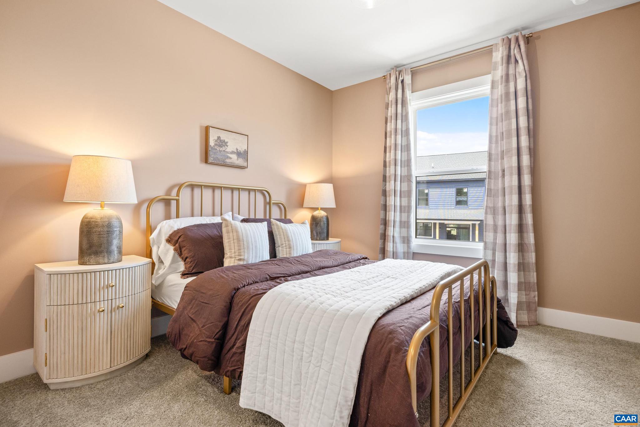 OLD TRAIL - Residential