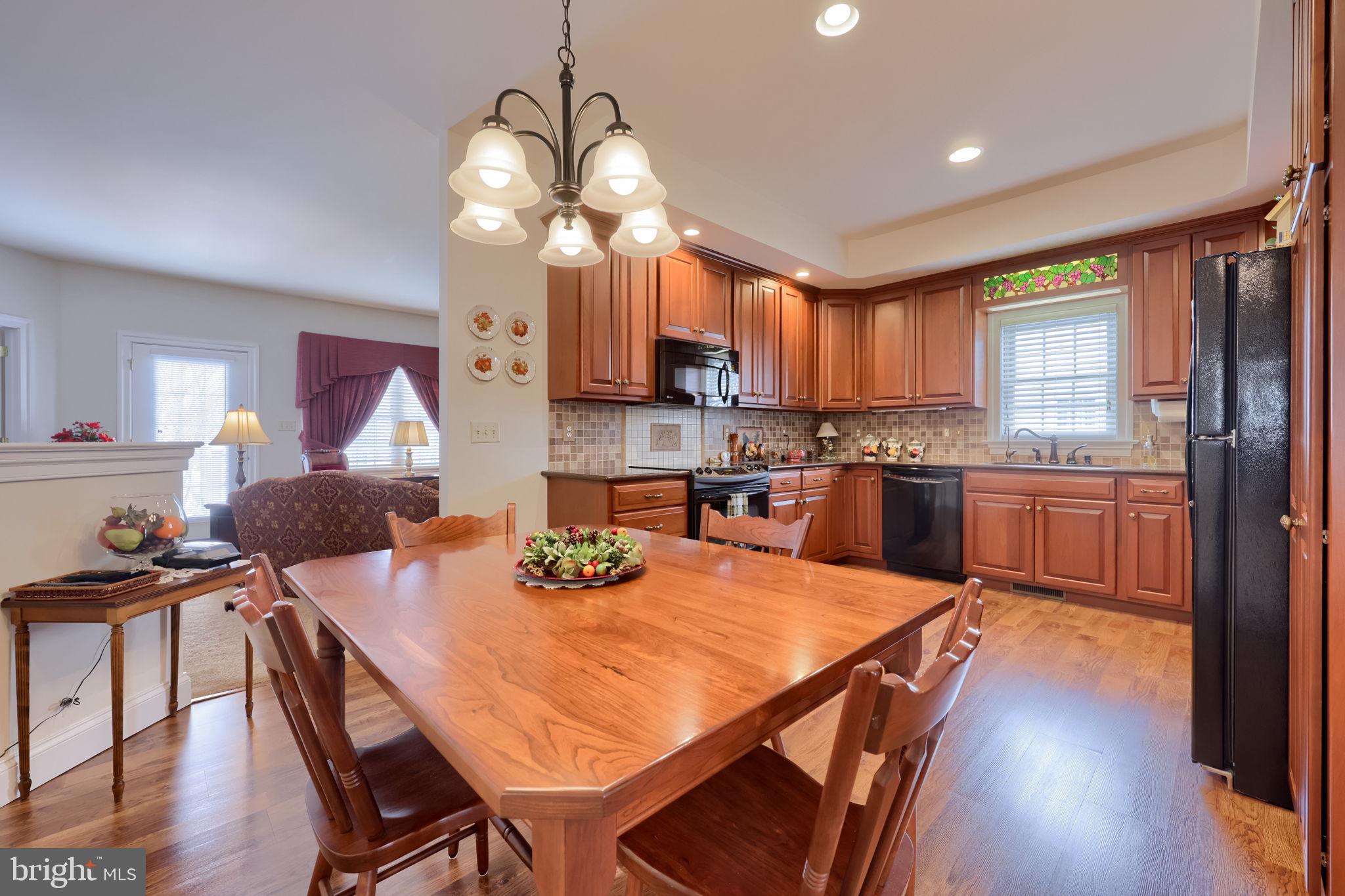 BROOKSHIRE - Residential