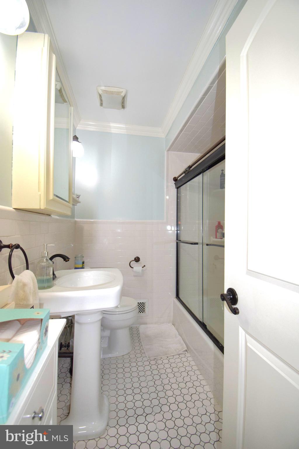 STRATFORD LANDING - Residential Lease