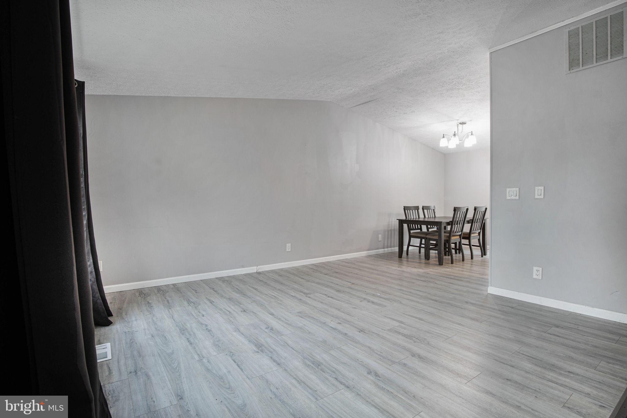 CHESTERFIELD - Residential