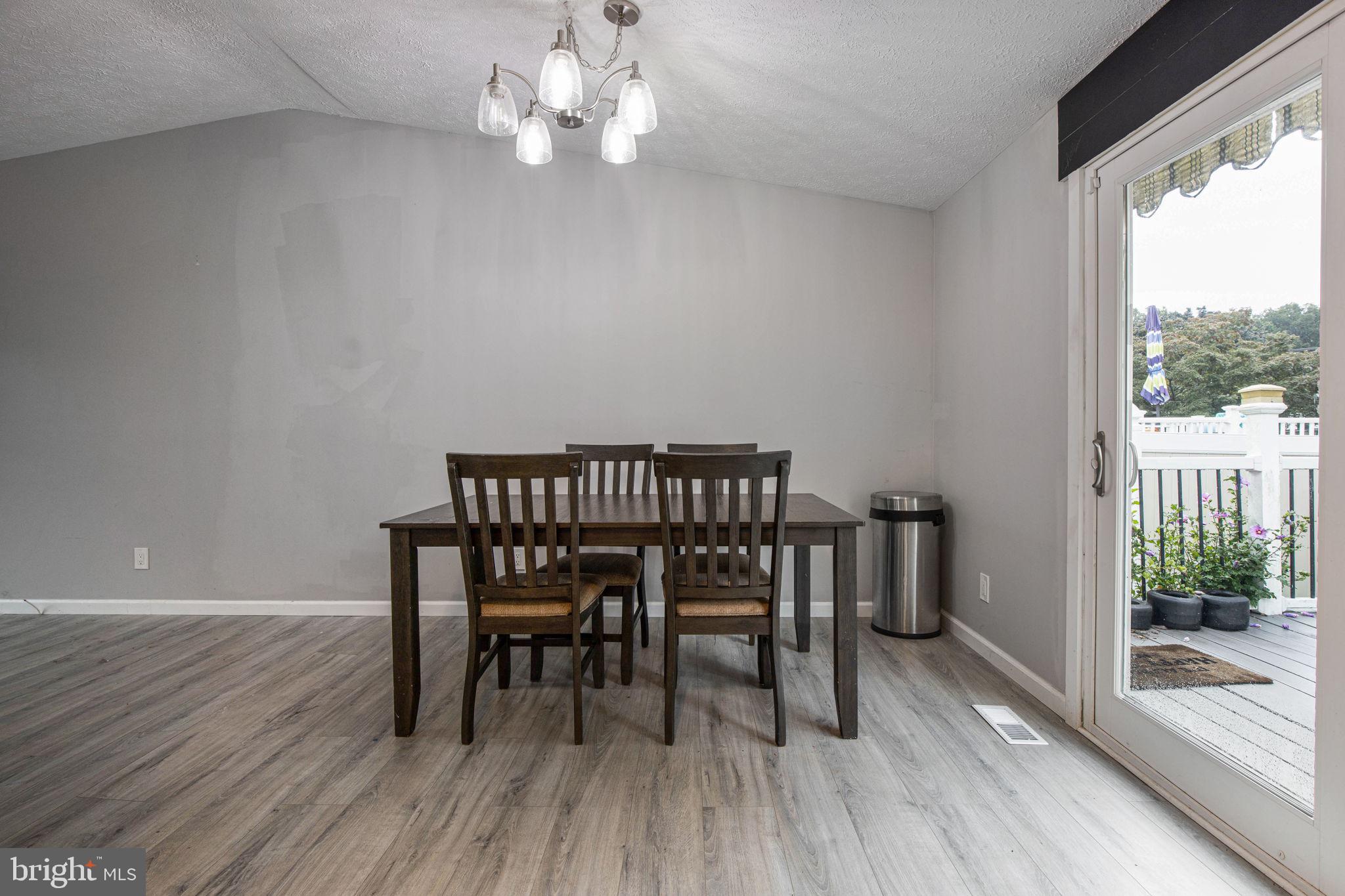 CHESTERFIELD - Residential