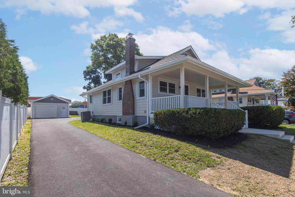 Photo of 3017 Blair Mill Road, WILLOW GROVE, PA 19090 (MLS # PAMC2192310)