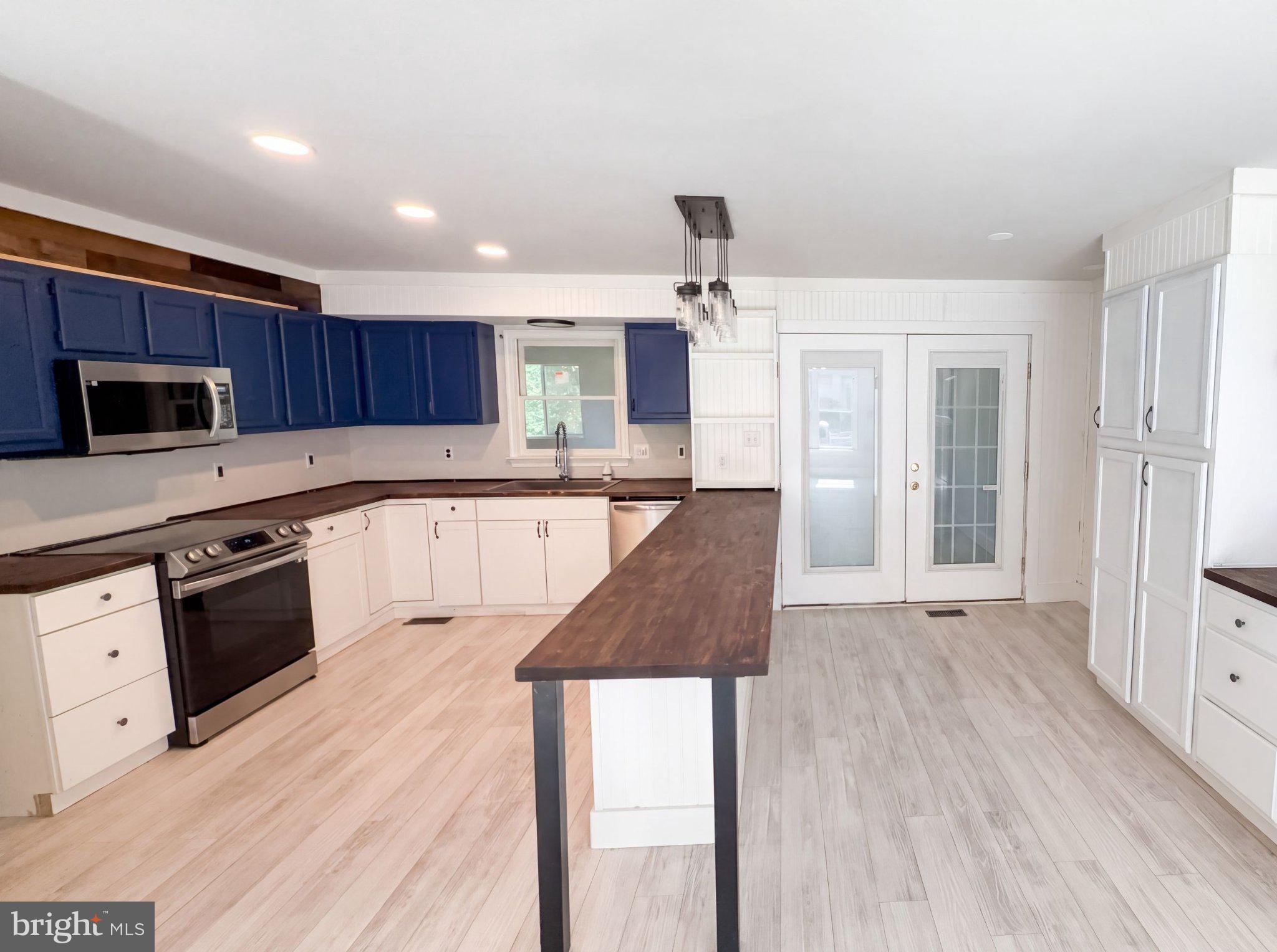 10711 CHESTERWOOD DRIVE