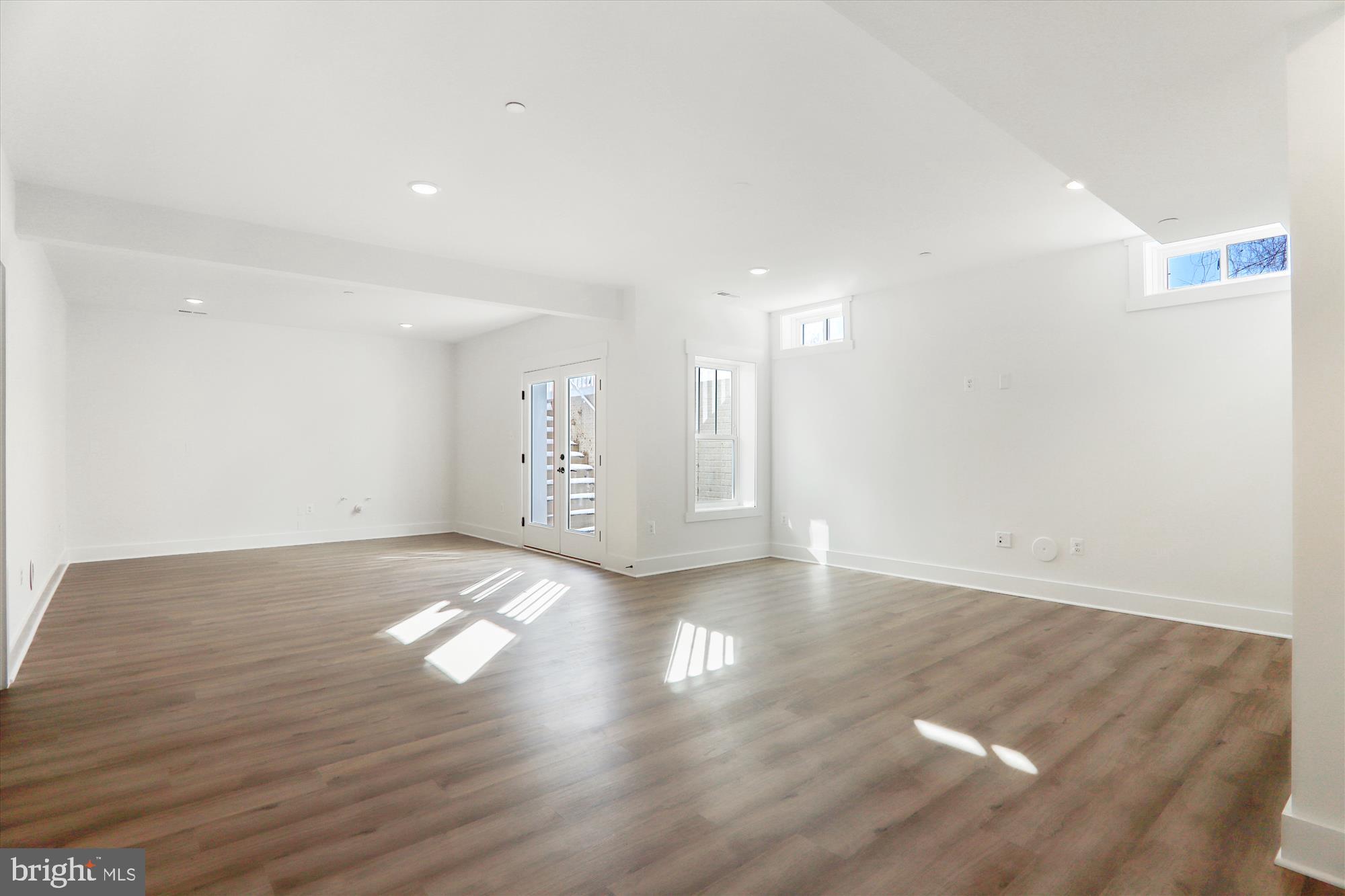 SENECA RIDGE - Residential