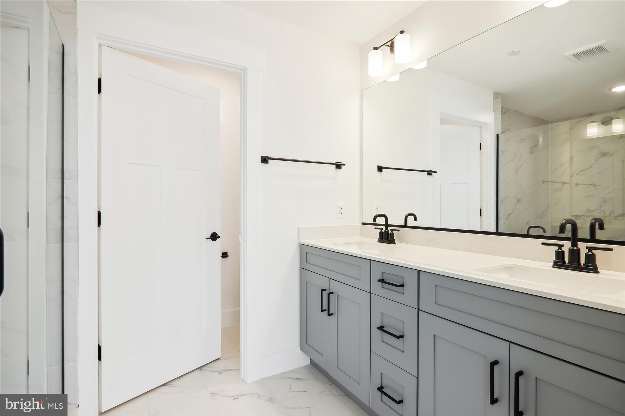 SENECA RIDGE - Residential