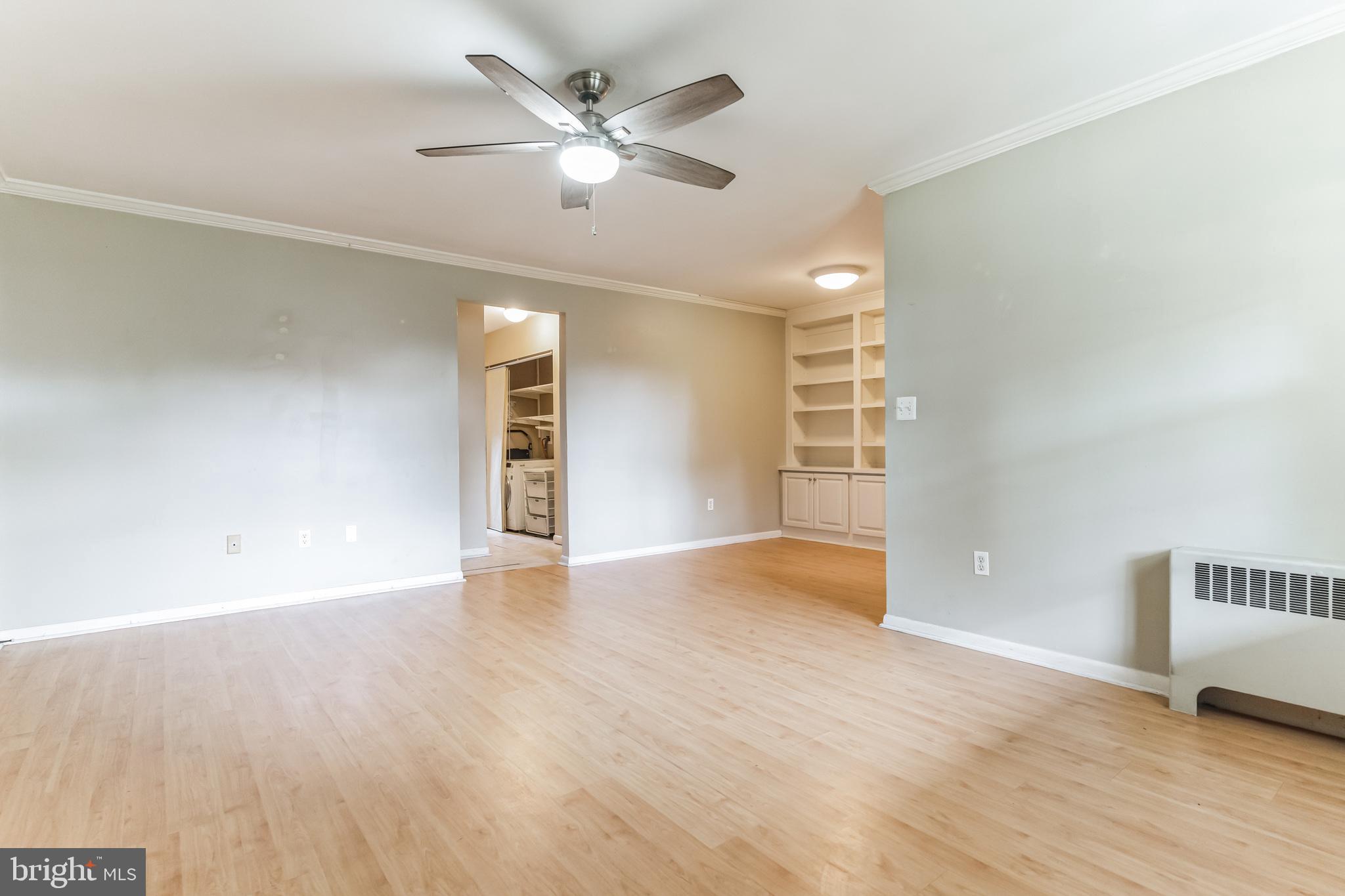 VILLAGE GREEN - Residential