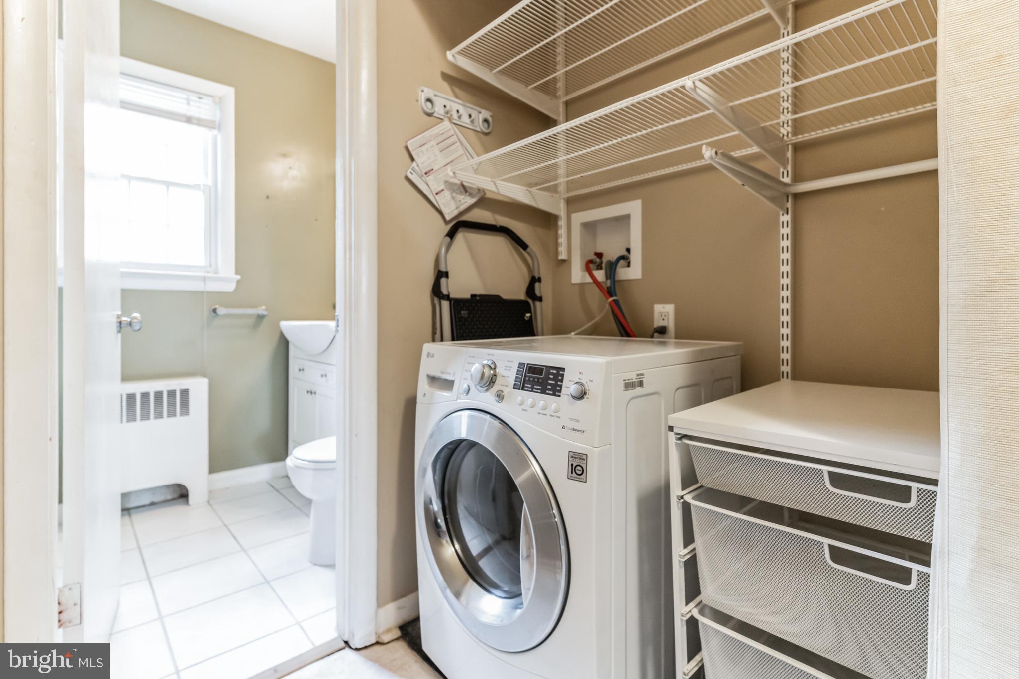 VILLAGE GREEN - Residential