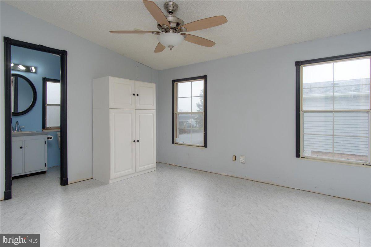 HIGHLAND MANOR - Residential