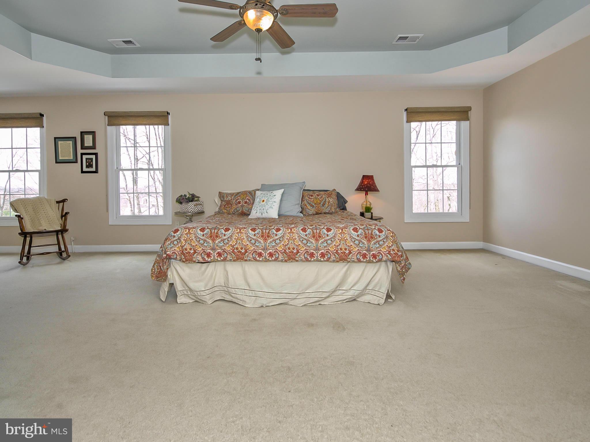 WINDSOR KNOLLS - Residential