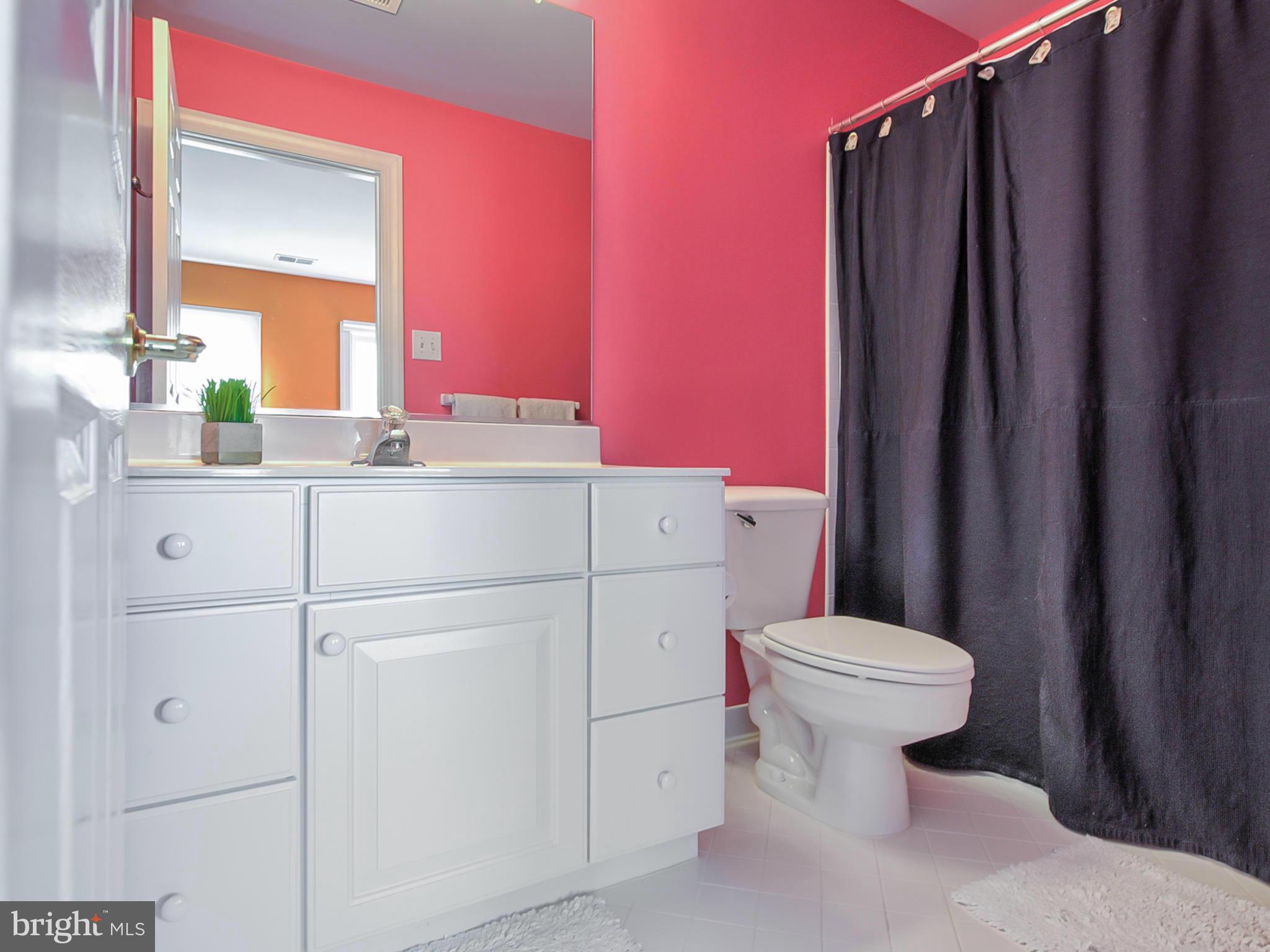 WINDSOR KNOLLS - Residential