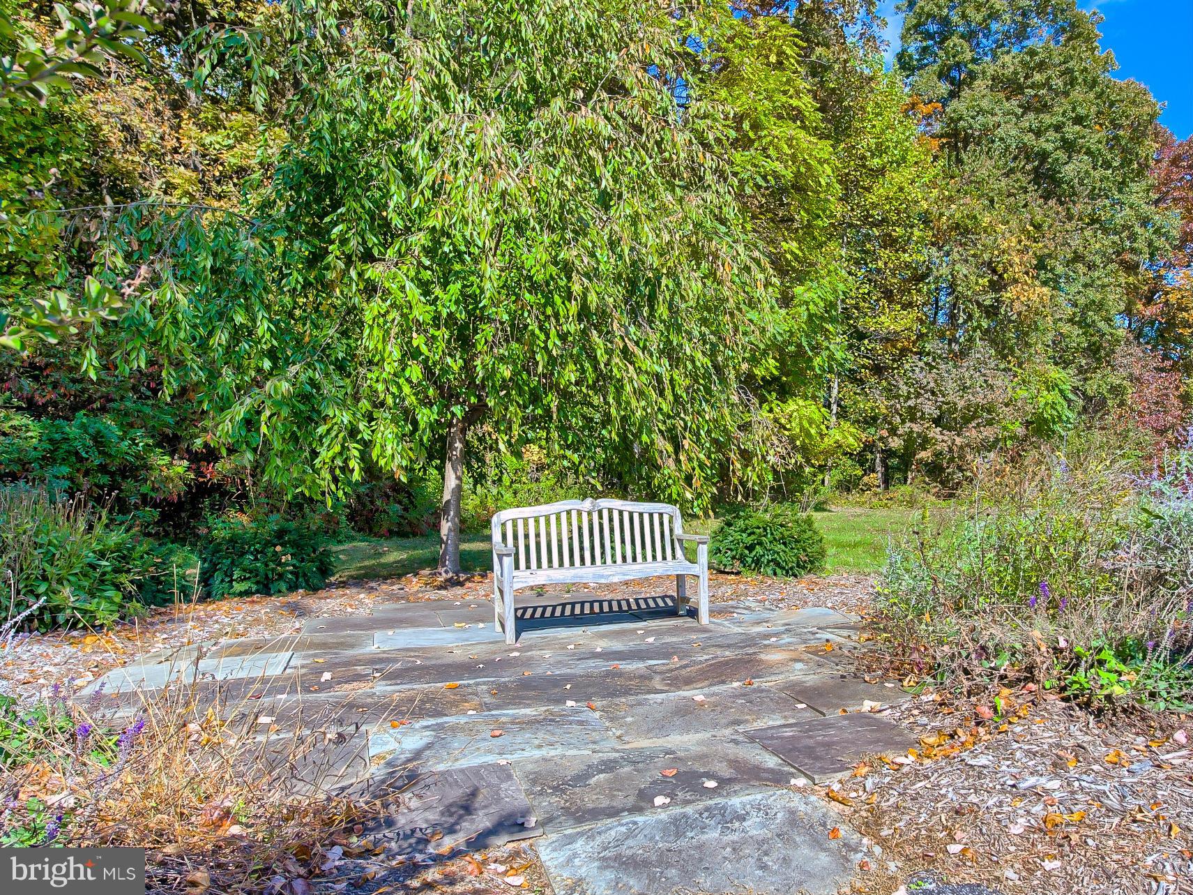 WINDSOR KNOLLS - Residential