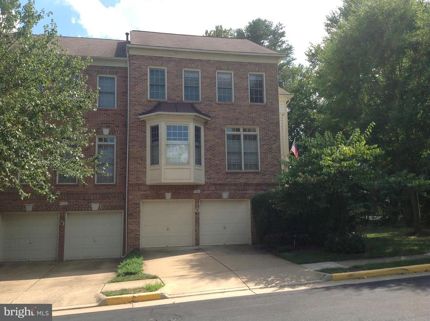 Minutes to metro!Luxury, sun-filled end TH w/granite,SS appl's.,HW flrs on MN.FR off Kit.Library w/ built-in bookcases.MBR w/ huge walk-in closet, luxury BA w/soaking tub, separate shower.Walkout LL w/ rec.rm, full BA.Lg, private fenced yard.Improvements to home/yard being completed!No > than 2 incomes to qualify.