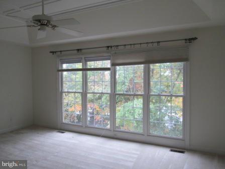 COUNTRY CREEK - Residential Lease