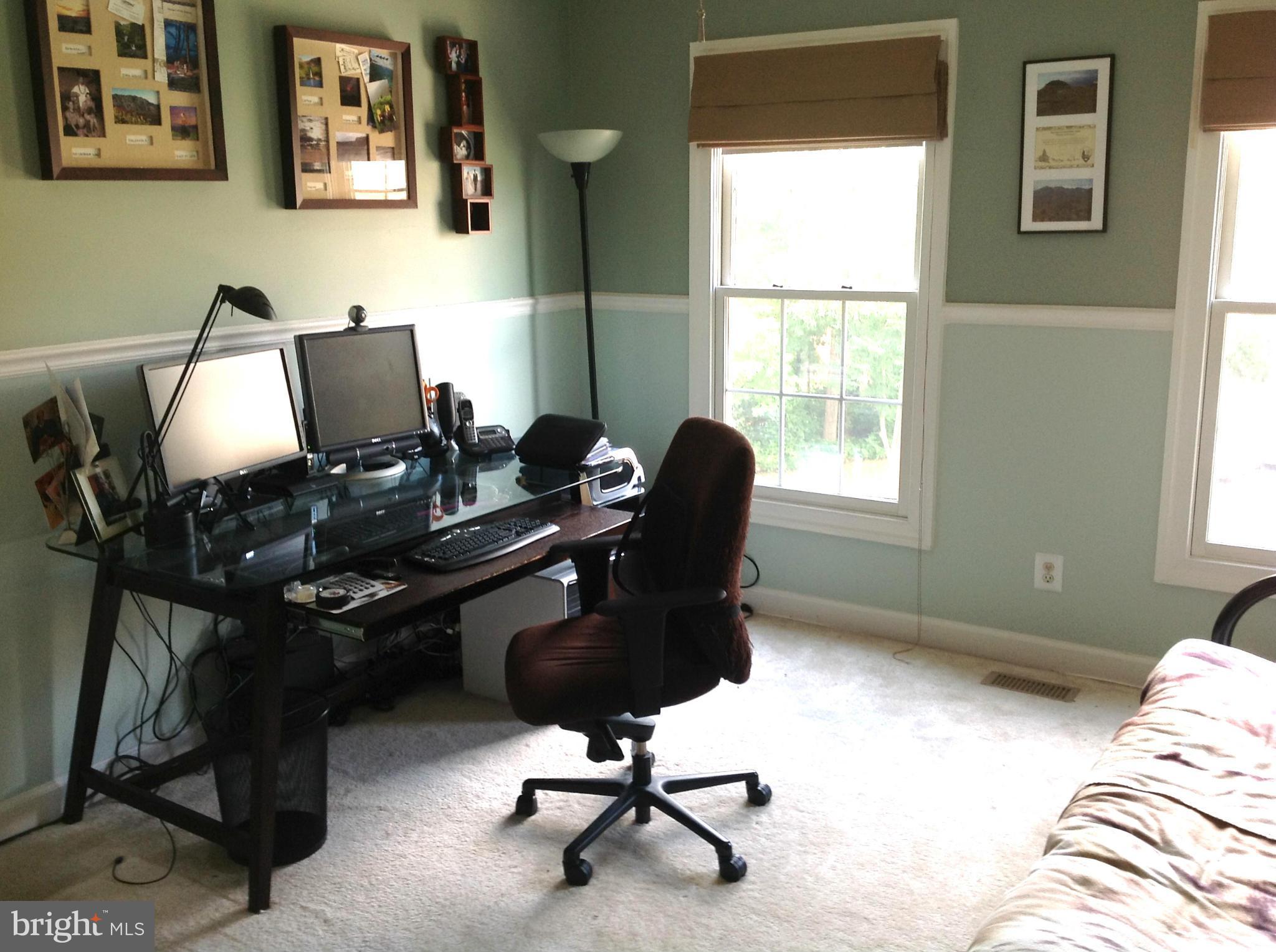 COUNTRY CREEK - Residential Lease