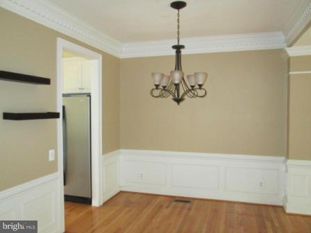 COUNTRY CREEK - Residential Lease