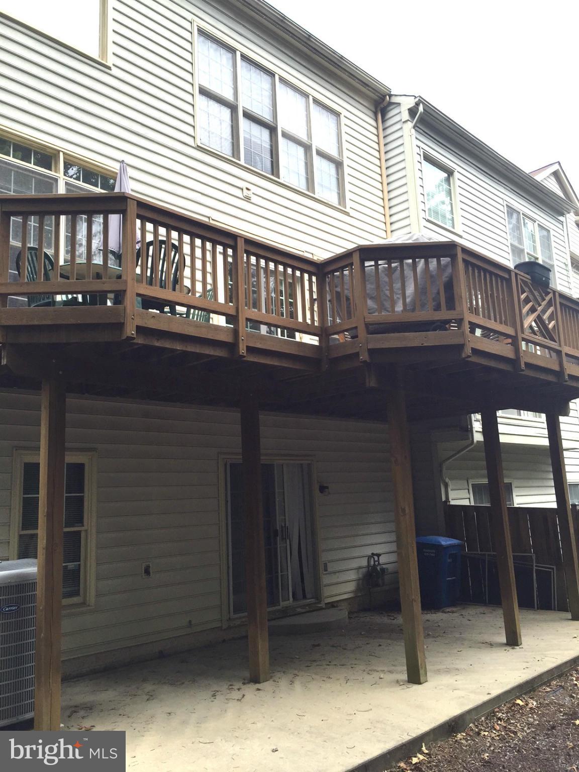 COUNTRY CREEK - Residential Lease