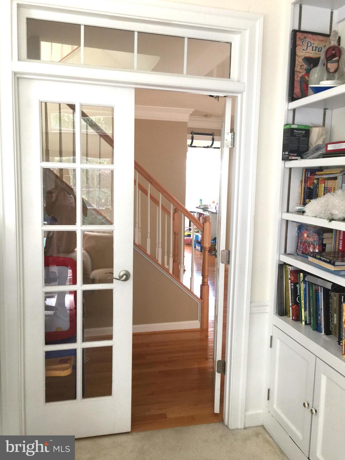 COUNTRY CREEK - Residential Lease