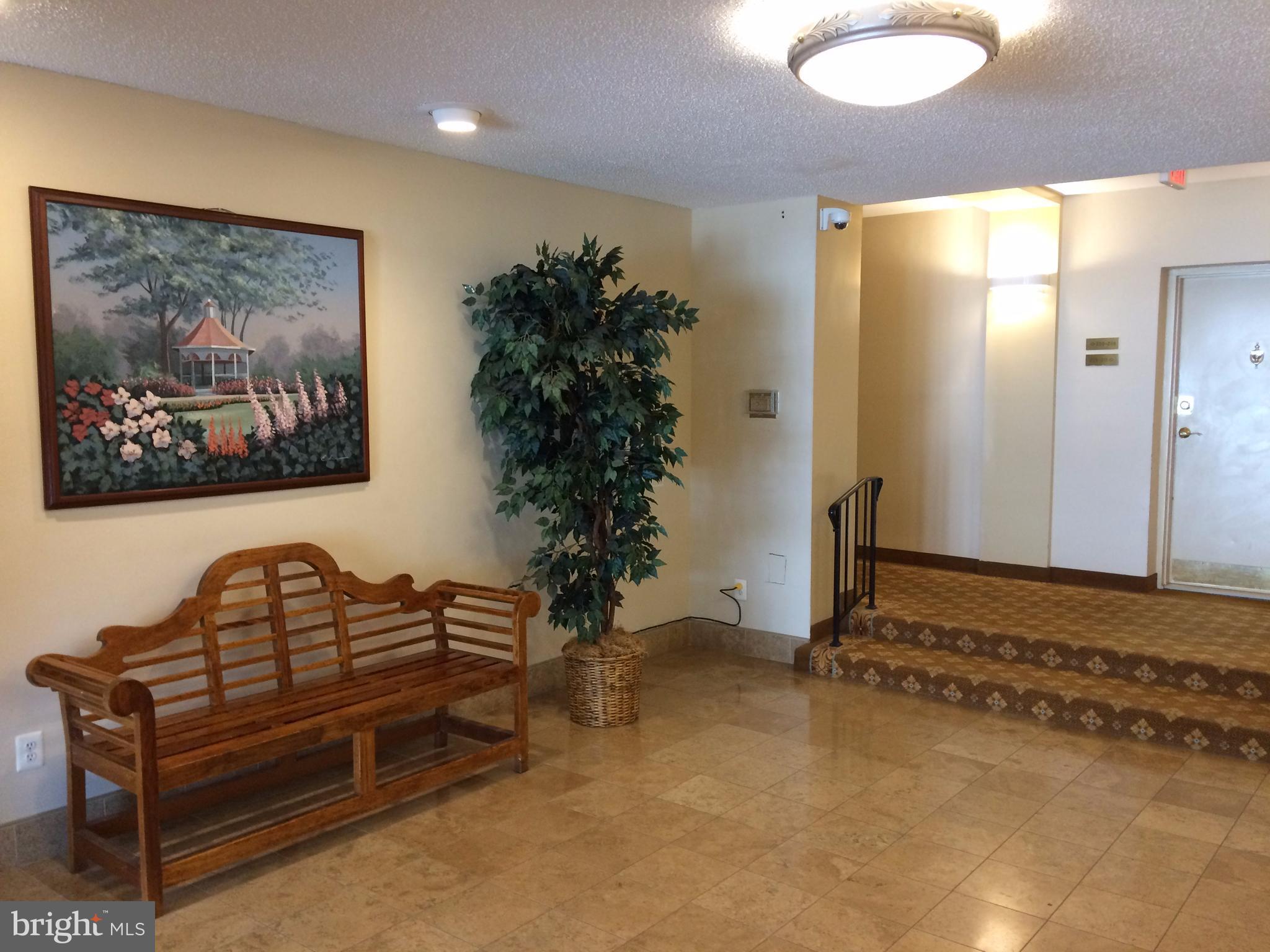 1931 N CLEVELAND STREET N 600