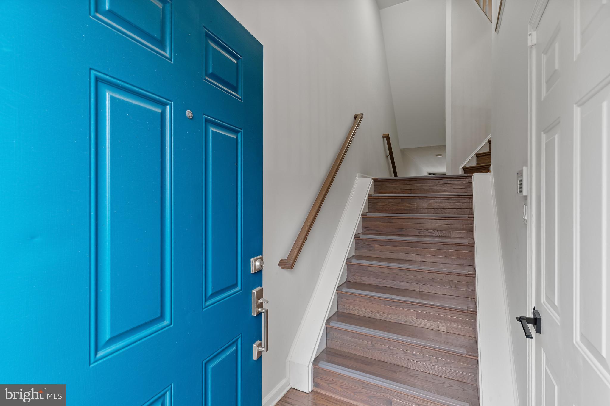 TOWNES AT WOODLAND GLEN - Residential