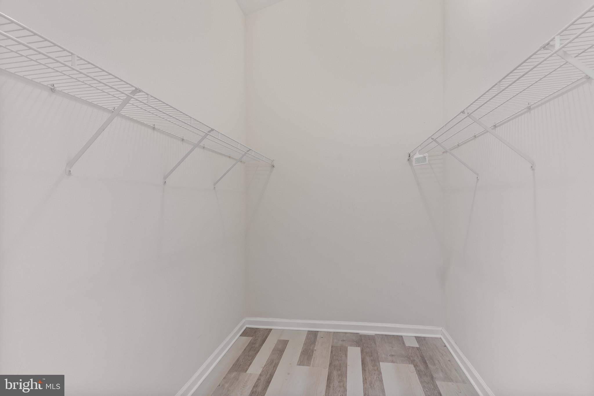 TOWNES AT WOODLAND GLEN - Residential