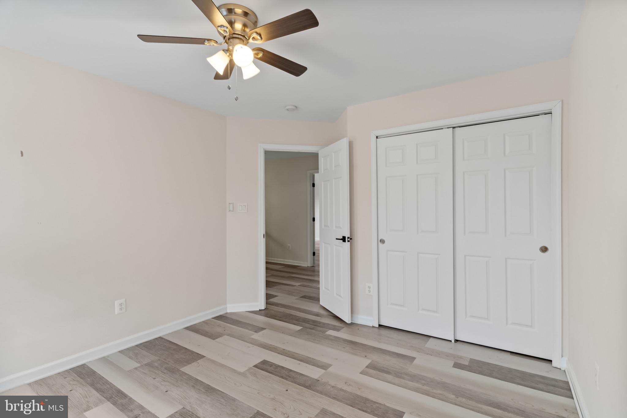 TOWNES AT WOODLAND GLEN - Residential