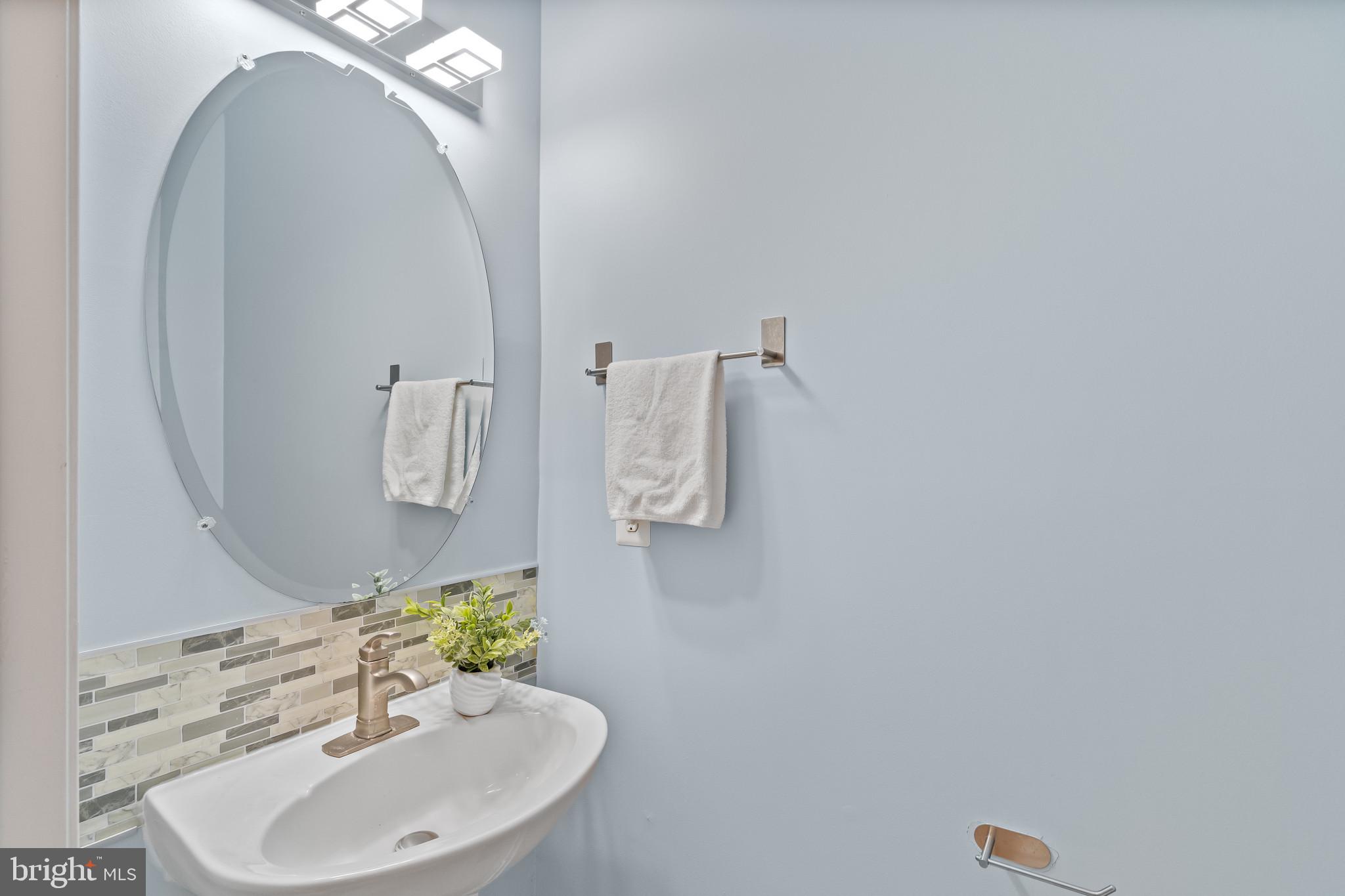 TOWNES AT WOODLAND GLEN - Residential