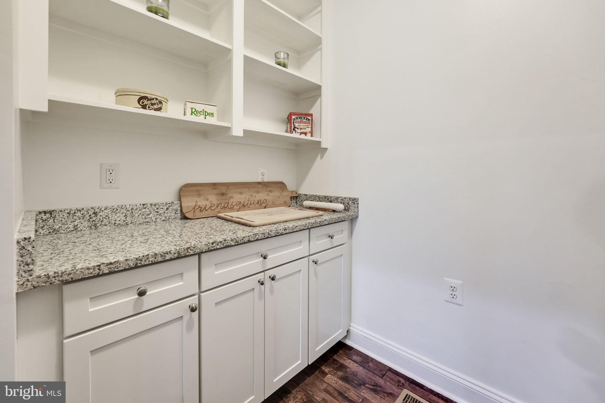 WOODLAND ESTATES - Residential