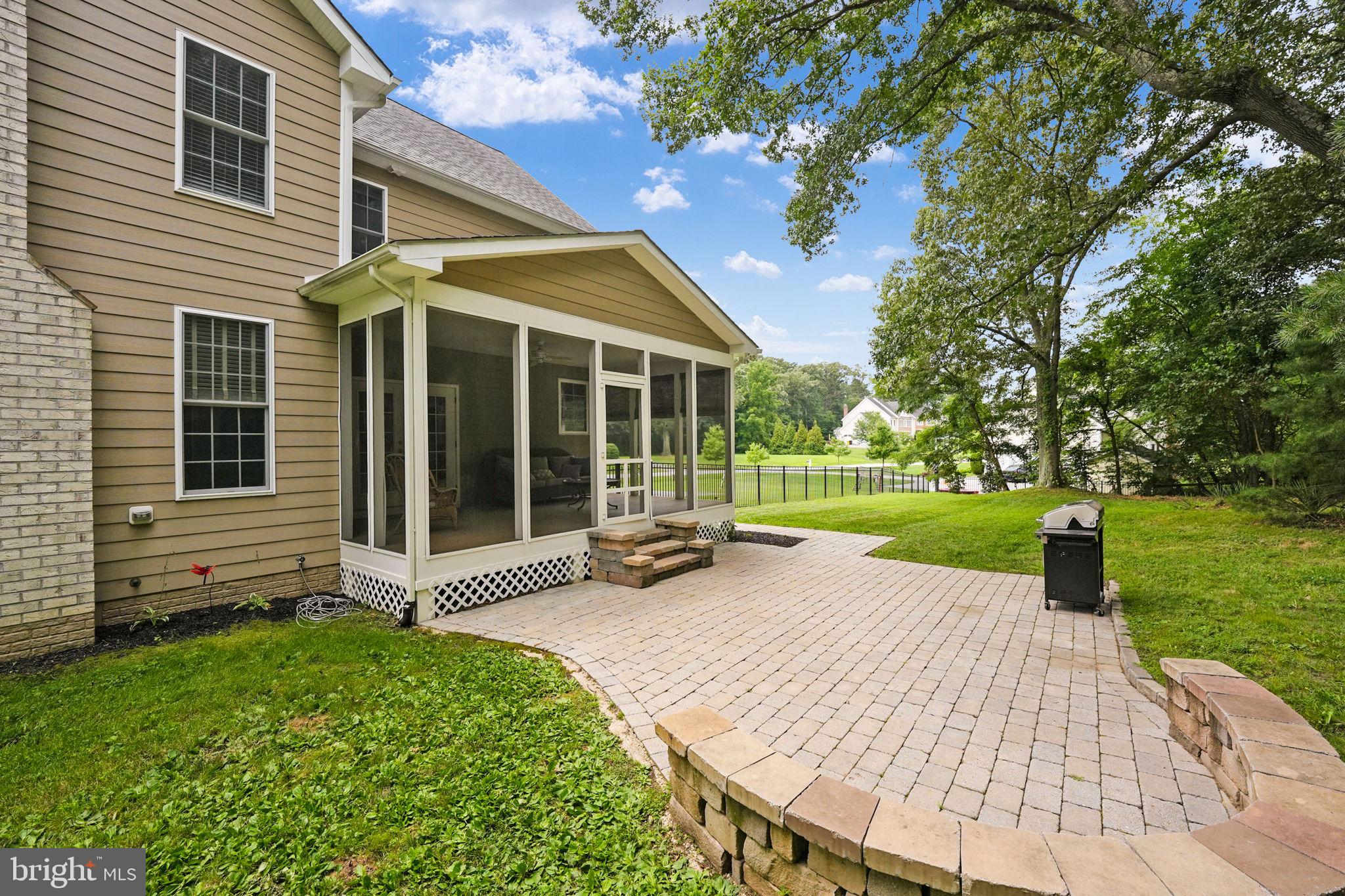 WOODLAND ESTATES - Residential